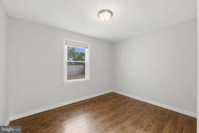 $4,000 | 5402 South 12th Street South, Arlington, VA 22204