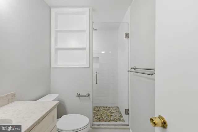 $4,000 | 5402 South 12th Street South, Arlington, VA 22204