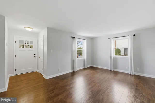 $4,000 | 5402 South 12th Street South, Arlington, VA 22204