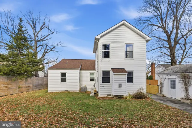 $4,000 | 5402 South 12th Street South, Arlington, VA 22204