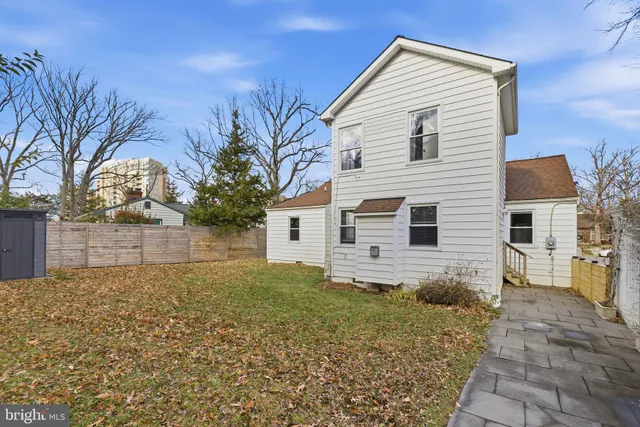 $4,000 | 5402 South 12th Street South, Arlington, VA 22204