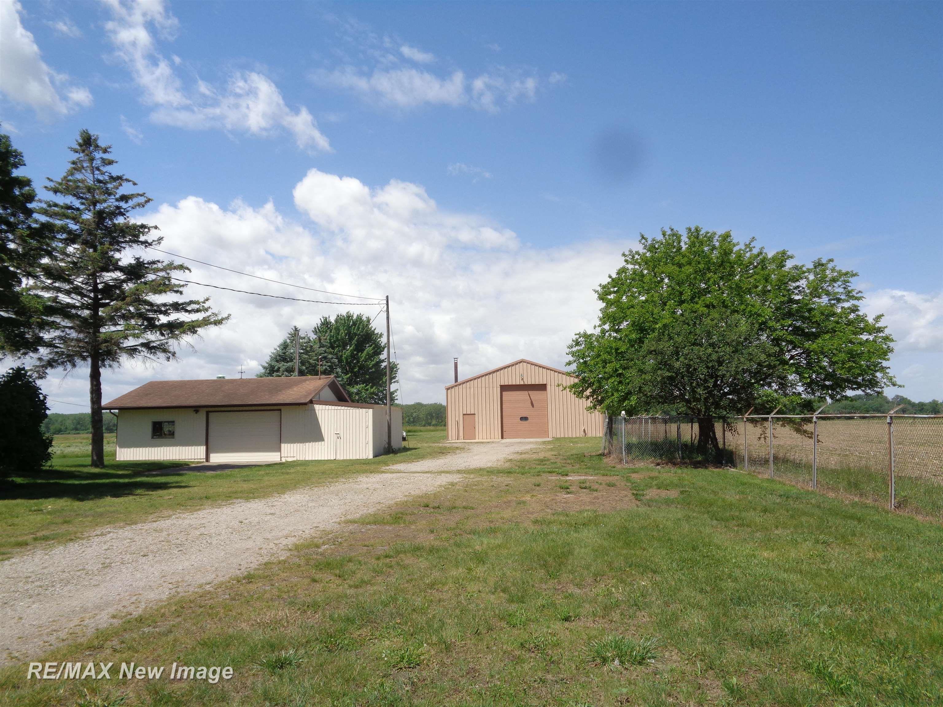 3980 East Road Saginaw, MI 48601 - Photo 36 of 44 50144522-f9bb2964-cde1-4d16-b02e-bf94c0c74d00.JPG
