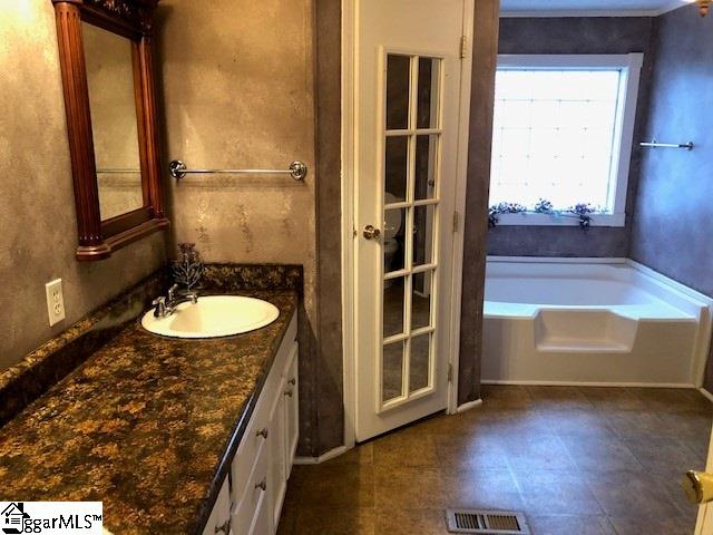 181 Davis Road Easley, SC 29640 - Photo 16 of 18