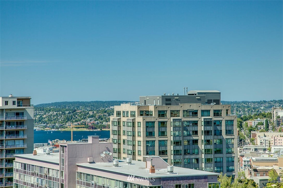 1105 Spring Street, Unit 401 Seattle, WA 98104 - Photo 14 of 15