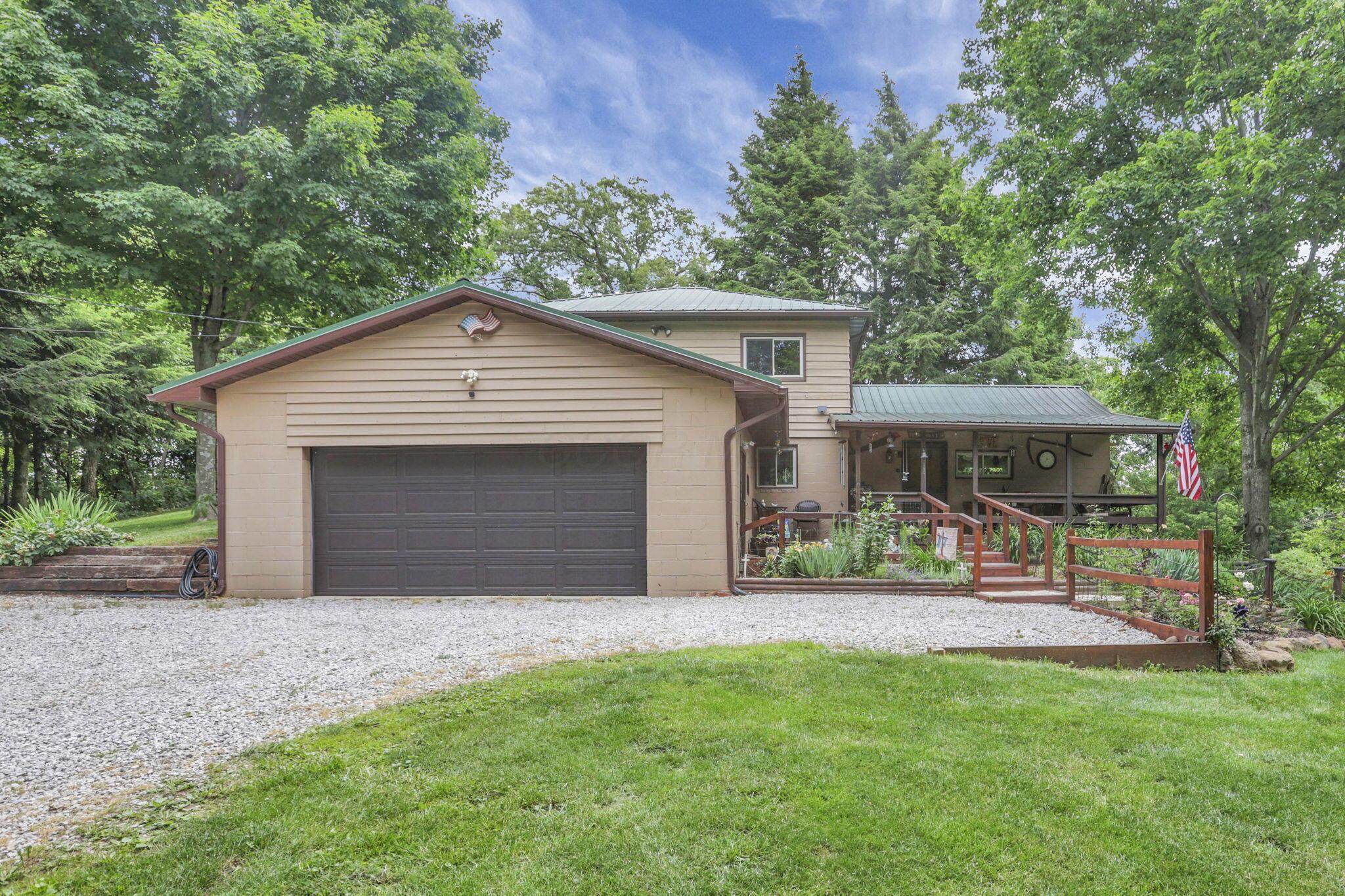 8080 Clearport Road Southwest Lancaster, OH 43130 - Photo 2 of 73