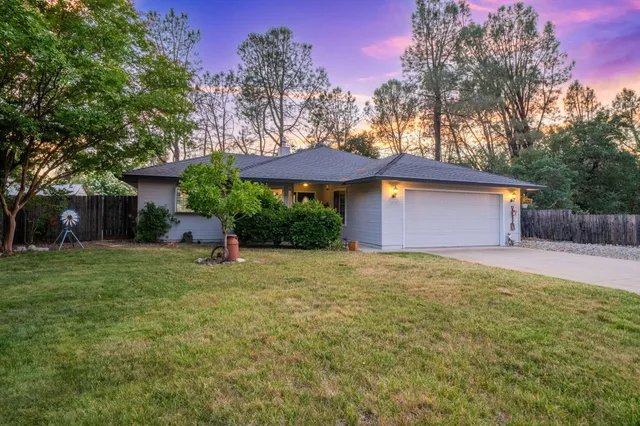 $391,000 | 4378 Nightbird Way, Redding, CA 96001