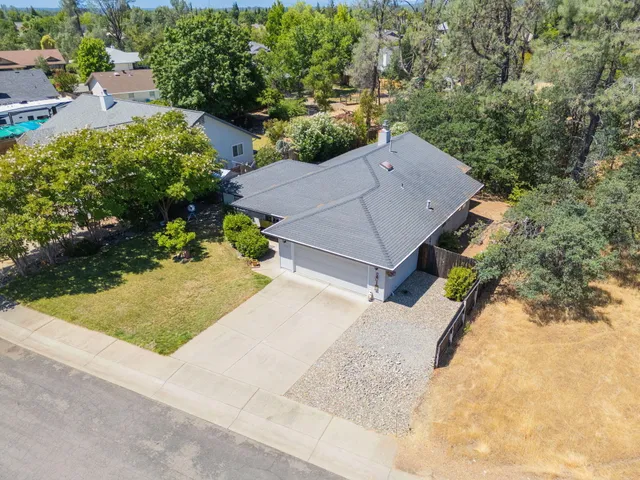 $391,000 | 4378 Nightbird Way, Redding, CA 96001