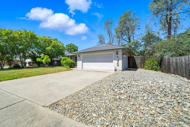 $391,000 | 4378 Nightbird Way, Redding, CA 96001