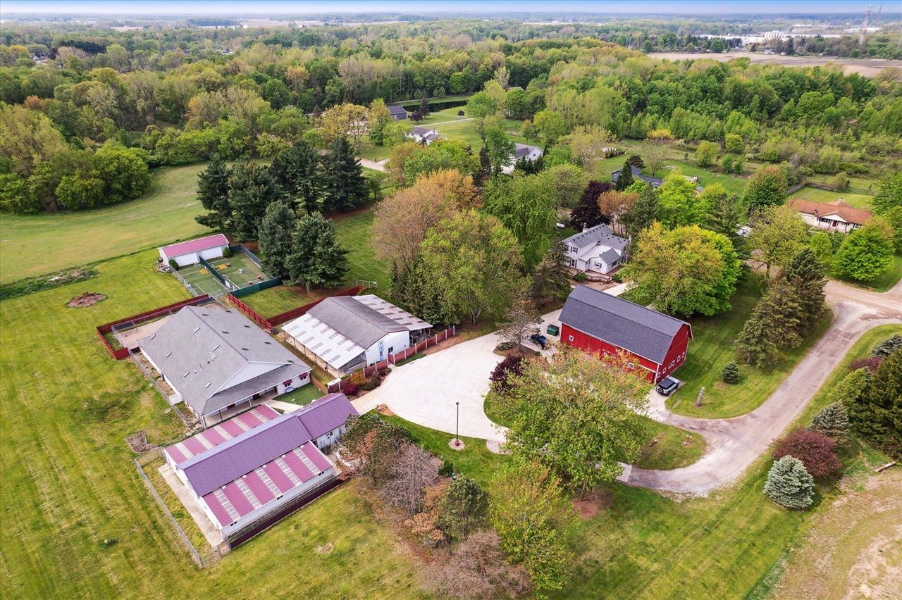 3650 Hogback Road Fowlerville, MI 48836 - Photo 1 of 99