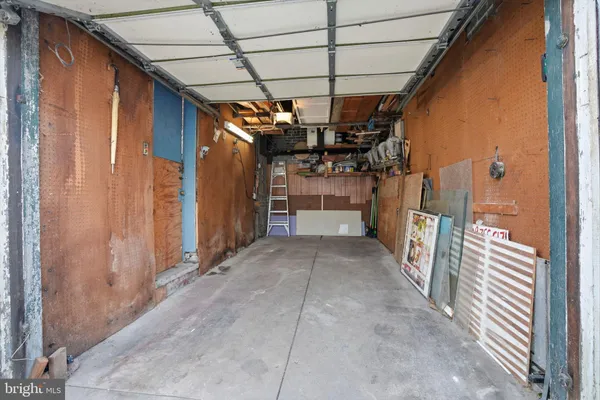 a view of livingroom with furniture and windows