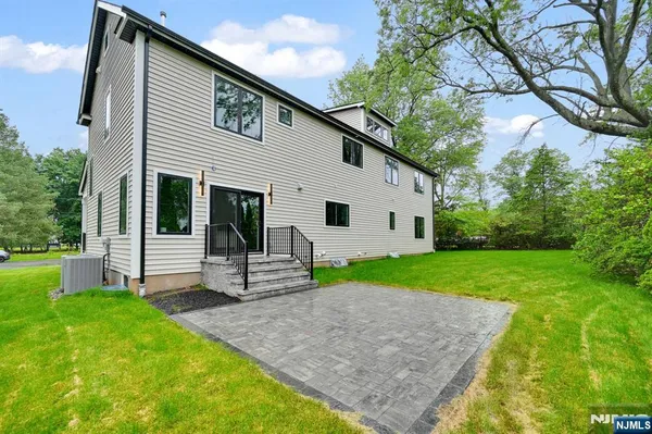 $1,999,000 | 176 Harrow Road, Westfield, NJ 07090