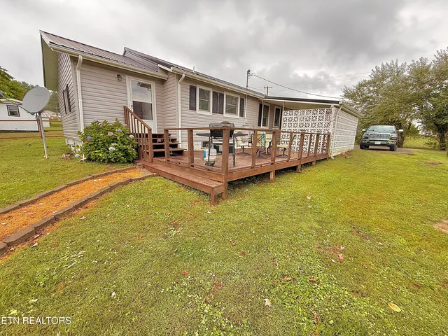 $159,900 | 156 Holmes Street, Jonesville, VA 24263