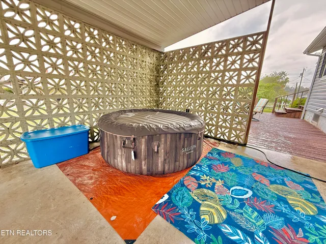 $159,900 | 156 Holmes Street, Jonesville, VA 24263