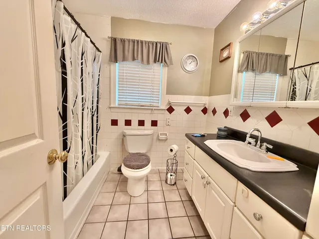 $159,900 | 156 Holmes Street, Jonesville, VA 24263