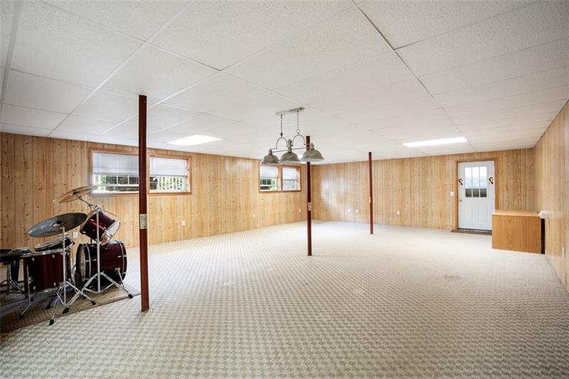 1000 Shady Lane Road Pulaski, PA 16143 - Photo 15 of 19 Gallery Image 15
