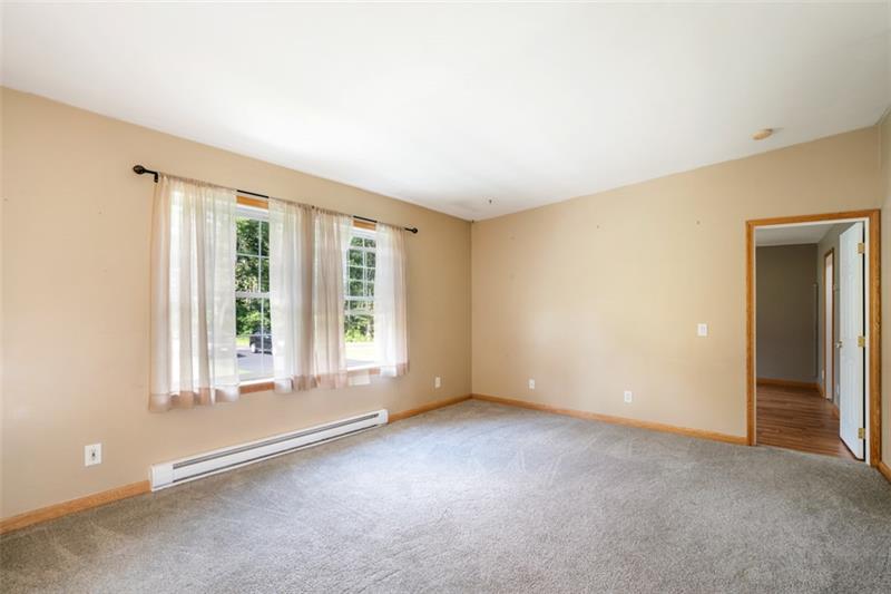 1000 Shady Lane Road Pulaski, PA 16143 - Photo 4 of 19 Gallery Image 4