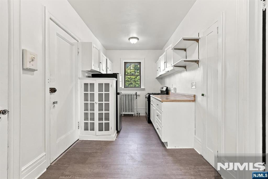 20 Garber Square, Unit C8 Ridgewood, NJ 07450 - Photo 7 of 16 Gallery Image 7