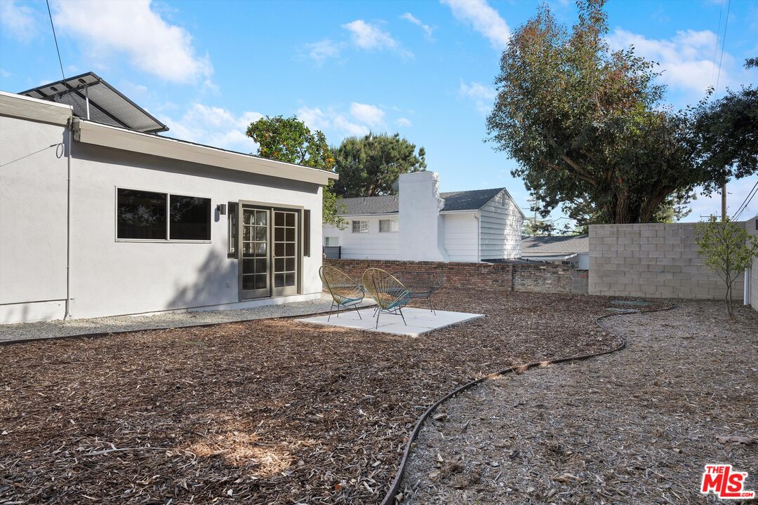 3061 Highview Avenue Altadena, CA 91001 - Photo 25 of 30 a front view of a house with a yard