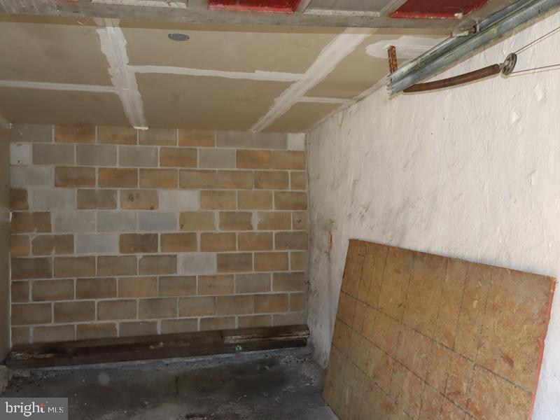 7330 Sommers Road Philadelphia, PA 19138 - Photo 8 of 23 a bathroom with a shower