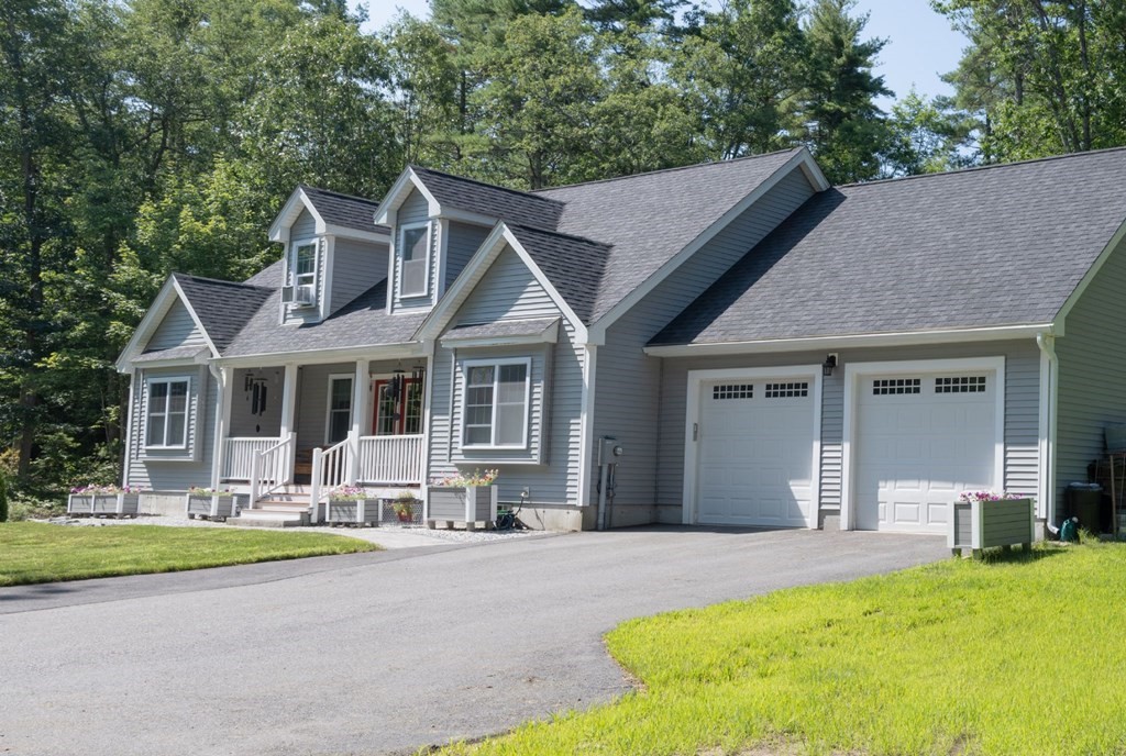 21 Shirley Road Townsend, MA 01469 - Photo 2 of 23