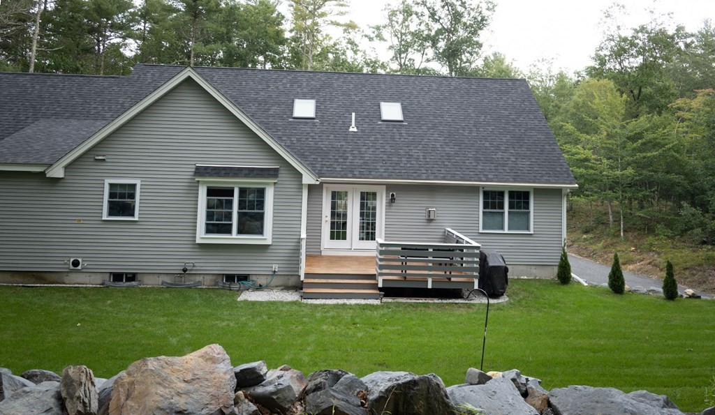 21 Shirley Road Townsend, MA 01469 - Photo 5 of 23