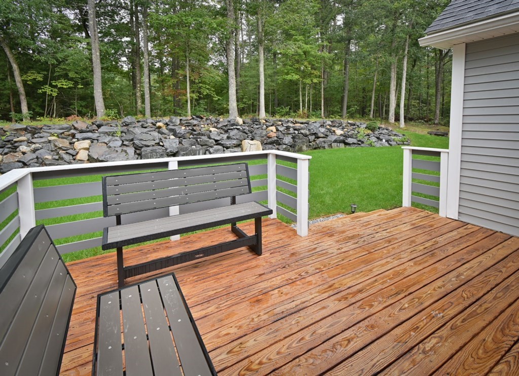 21 Shirley Road Townsend, MA 01469 - Photo 7 of 23
