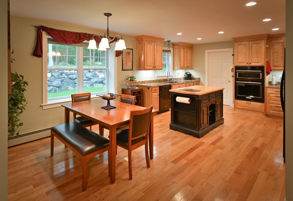 21 Shirley Road Townsend, MA 01469 - Photo 8 of 23