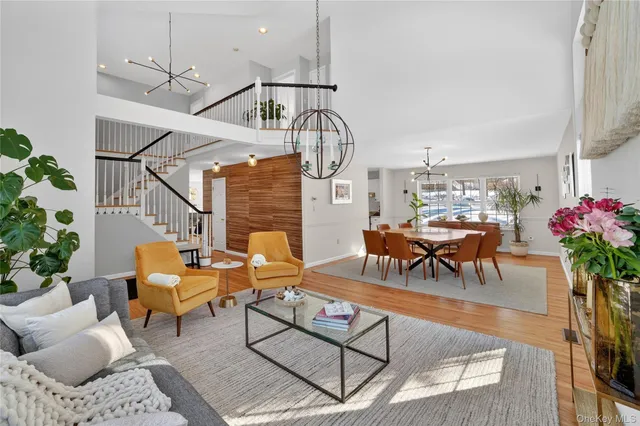 a picture of a bench