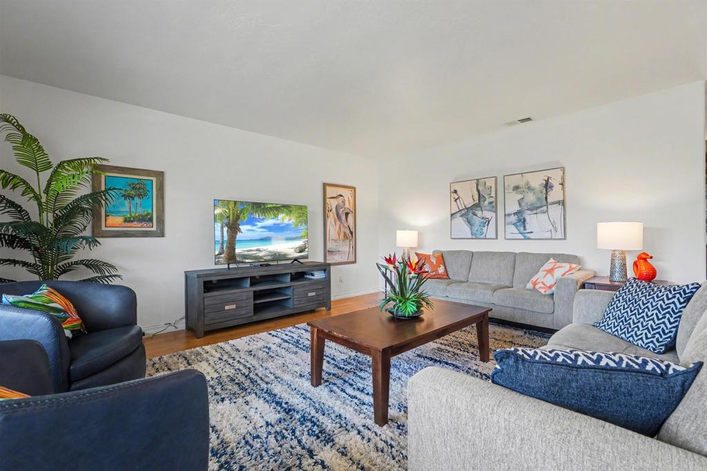 1020 Turnstone Way Oceanside, CA 92057 - Photo 4 of 33