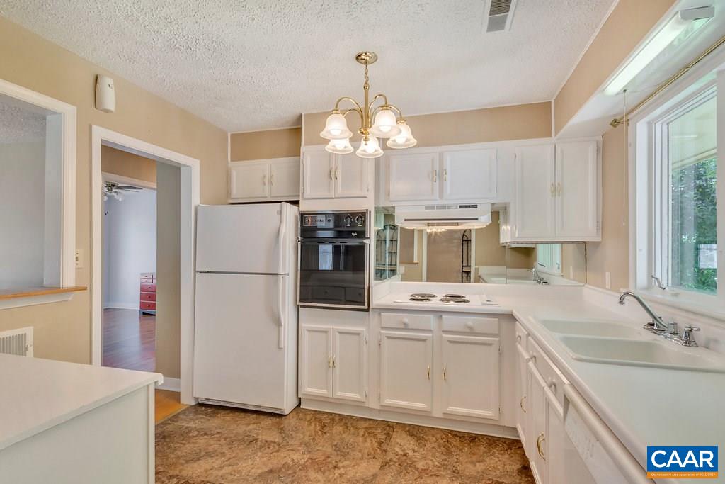 6 Stonewall Road Palmyra, VA 22963 - Photo 3 of 31 Gallery Image 3