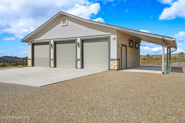 $1,125,000 | 14210 East Bear Grass Court, Prescott Valley, AZ 86315