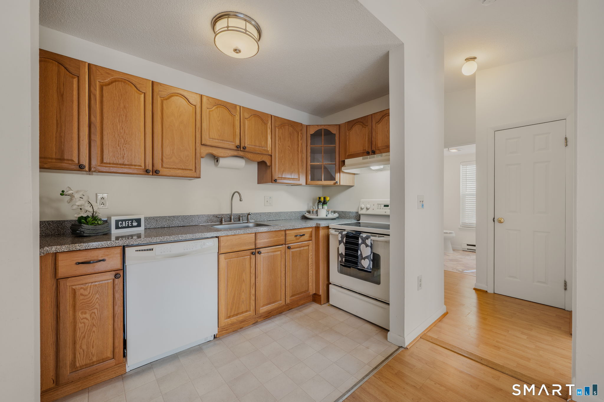 82 Sunset Street, Unit 73 Waterford, CT 06385 - Photo 10 of 19