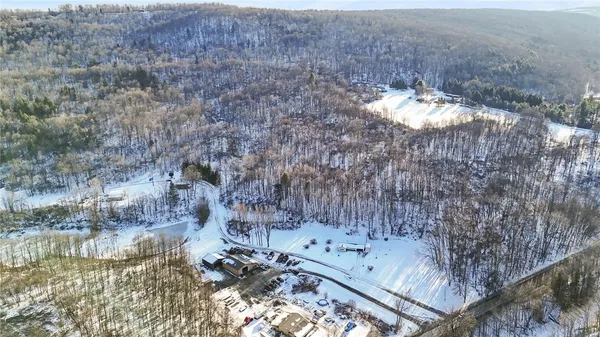 $160,000 | 136 Dubois Lane, Oxford, NY 13830