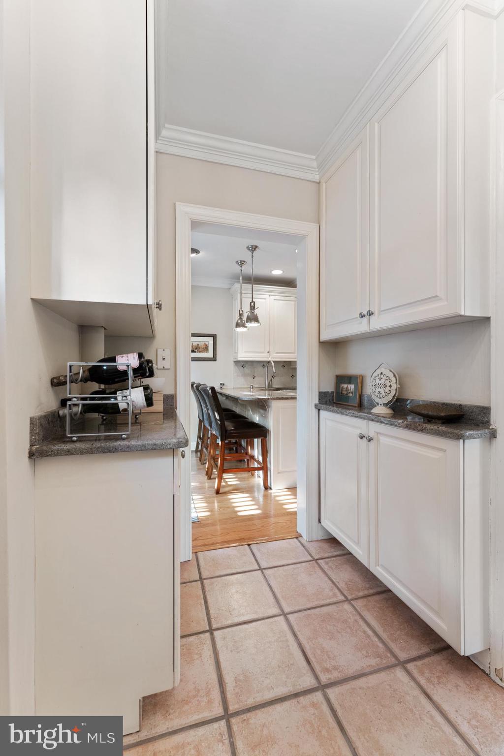 8010 Winston Road Philadelphia, PA 19118 - Photo 12 of 59 Gallery Image 12