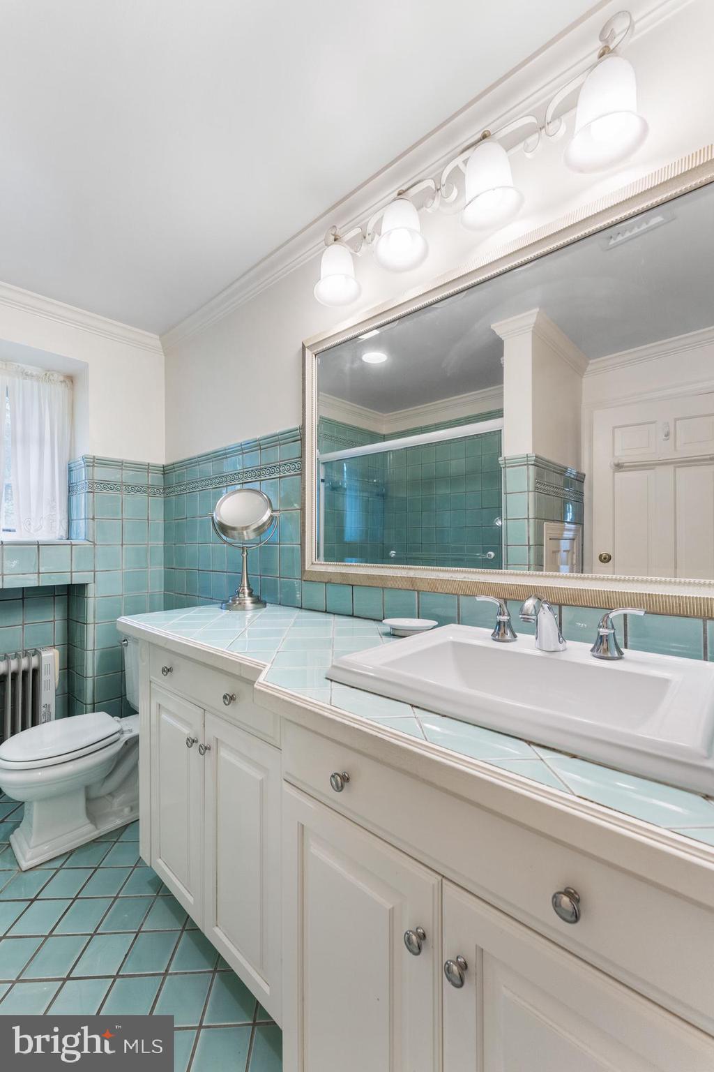 8010 Winston Road Philadelphia, PA 19118 - Photo 32 of 59 Gallery Image 32