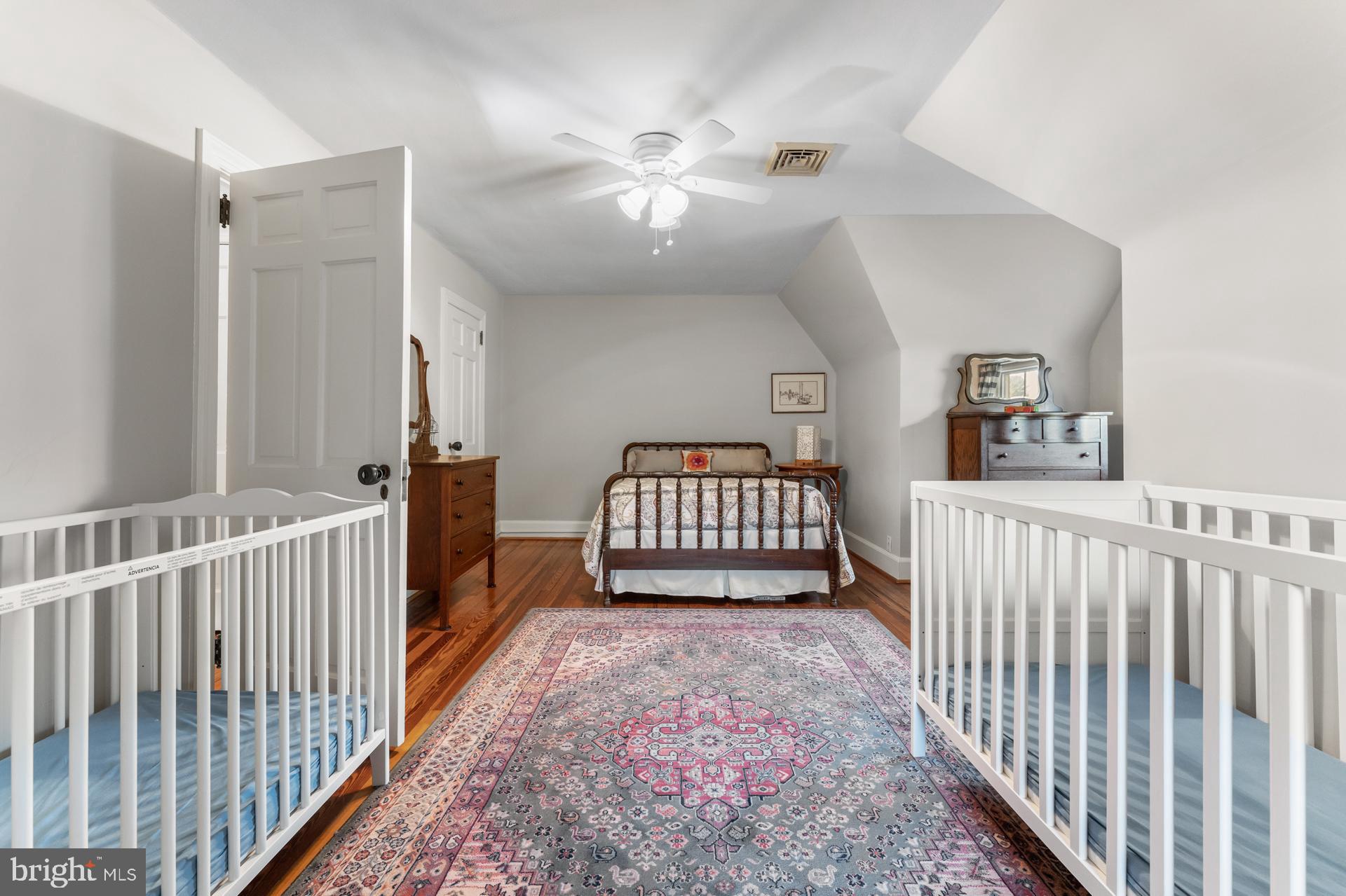 8010 Winston Road Philadelphia, PA 19118 - Photo 38 of 59 Gallery Image 38