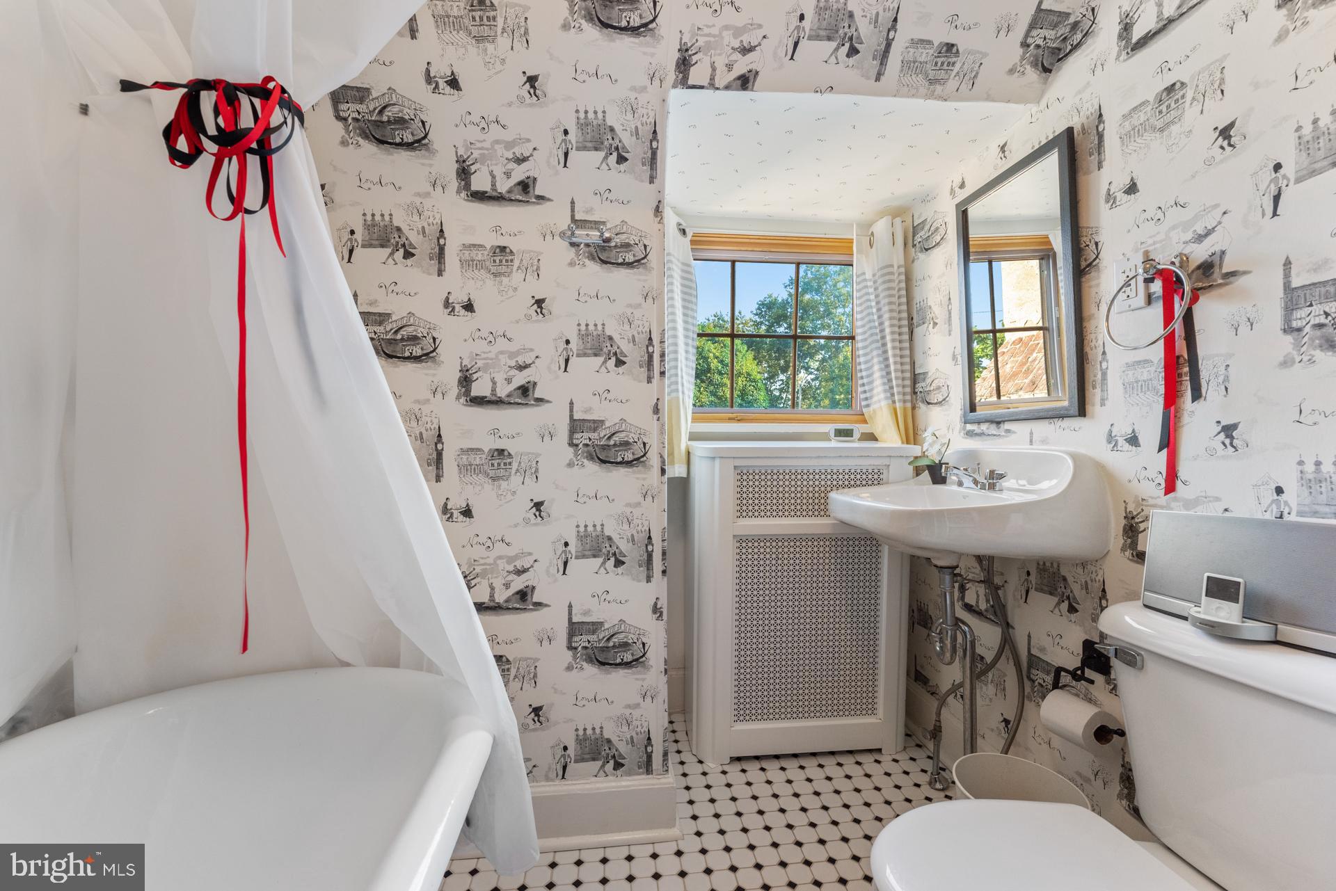 8010 Winston Road Philadelphia, PA 19118 - Photo 40 of 59 Gallery Image 40