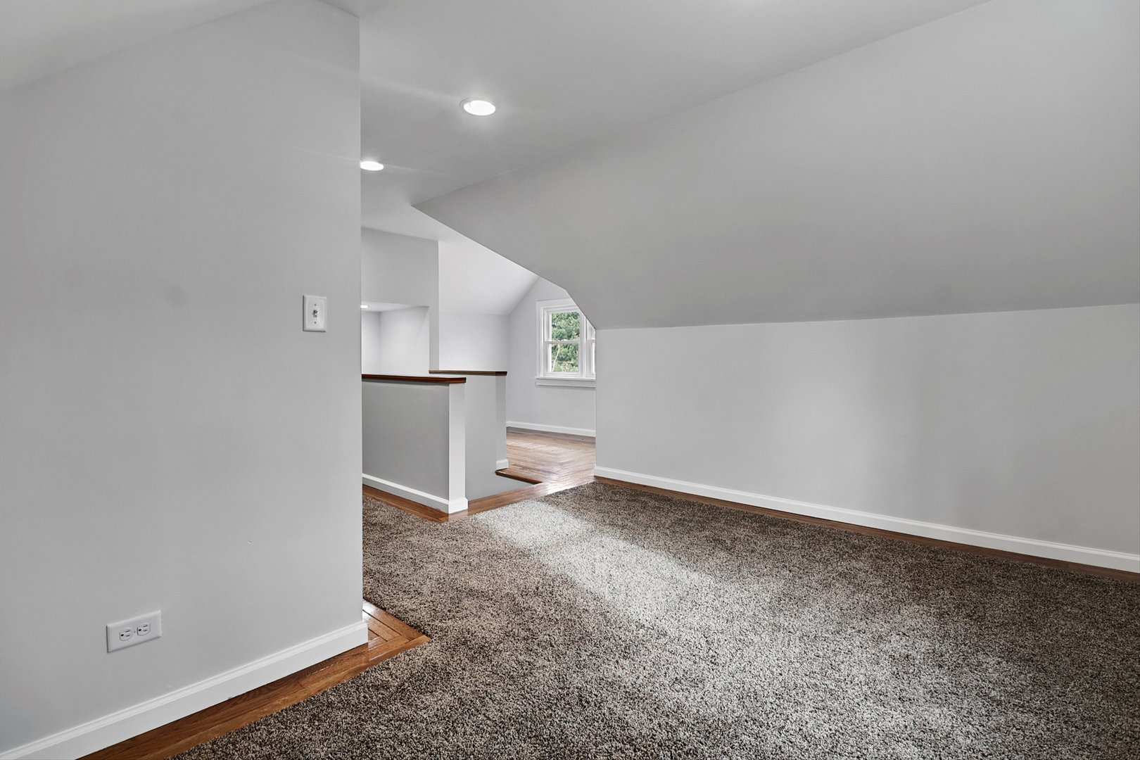 2423 Beachside Road McHenry, IL 60050 - Photo 19 of 25