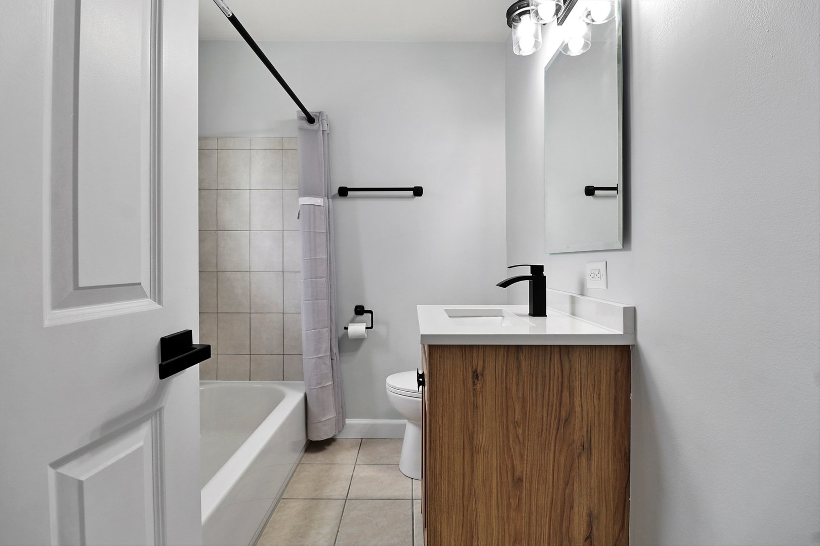 2423 Beachside Road McHenry, IL 60050 - Photo 8 of 25