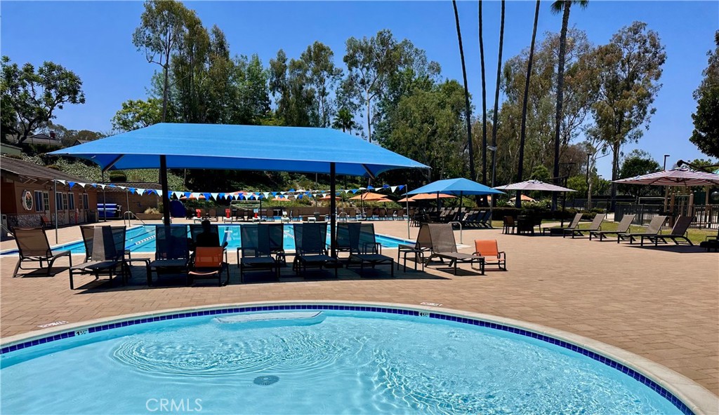 24711 Vía Del Rio Lake Forest, CA 92630 - Photo 34 of 41