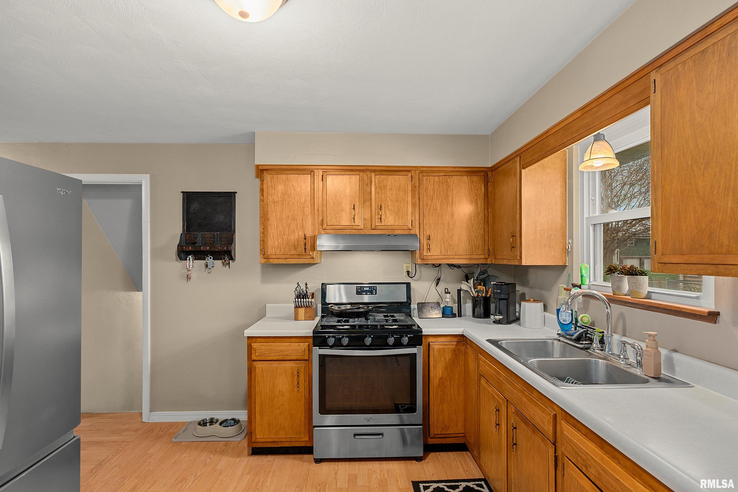 16212 North Admiral Road Chillicothe, IL 61523 - Photo 13 of 38