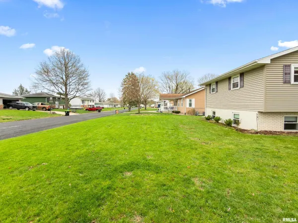 $179,900 | 16212 North Admiral Road, Chillicothe, IL 61523
