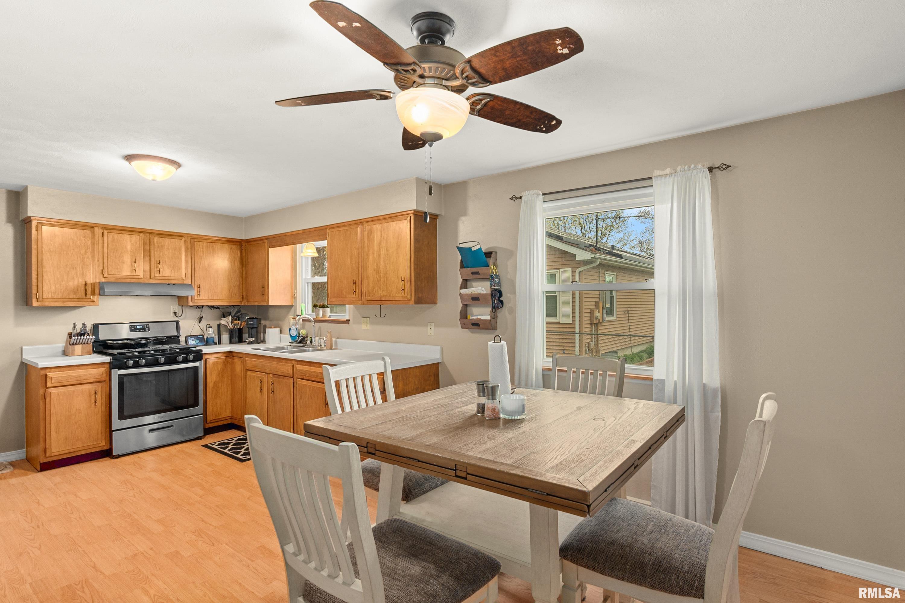 16212 North Admiral Road Chillicothe, IL 61523 - Photo 10 of 38