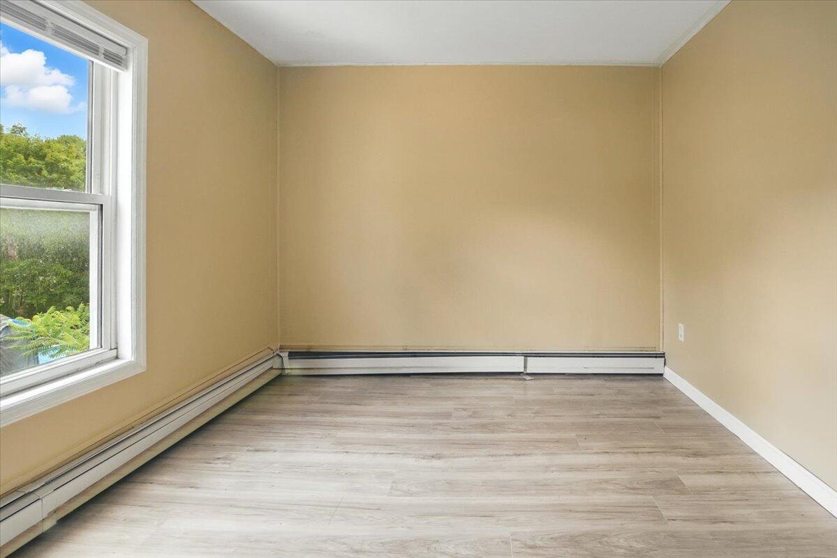 3 George Street Sanford, ME 04083 - Photo 22 of 34 23-3 George Ave_Sanford_ME-25