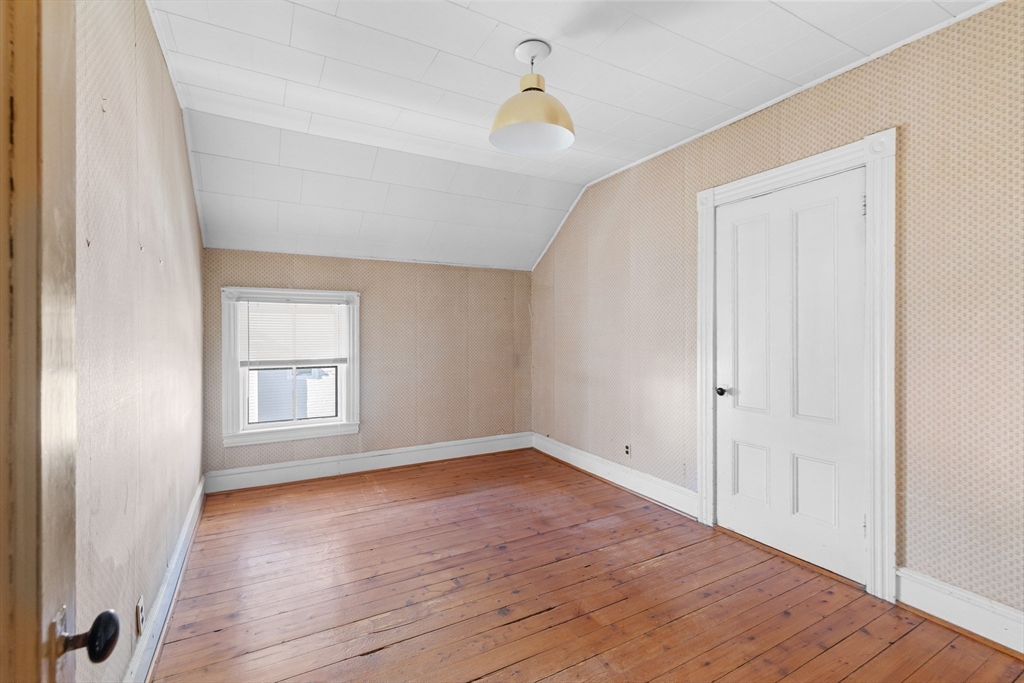 493 Coggeshall Street Fall River, MA 02721 - Photo 29 of 36