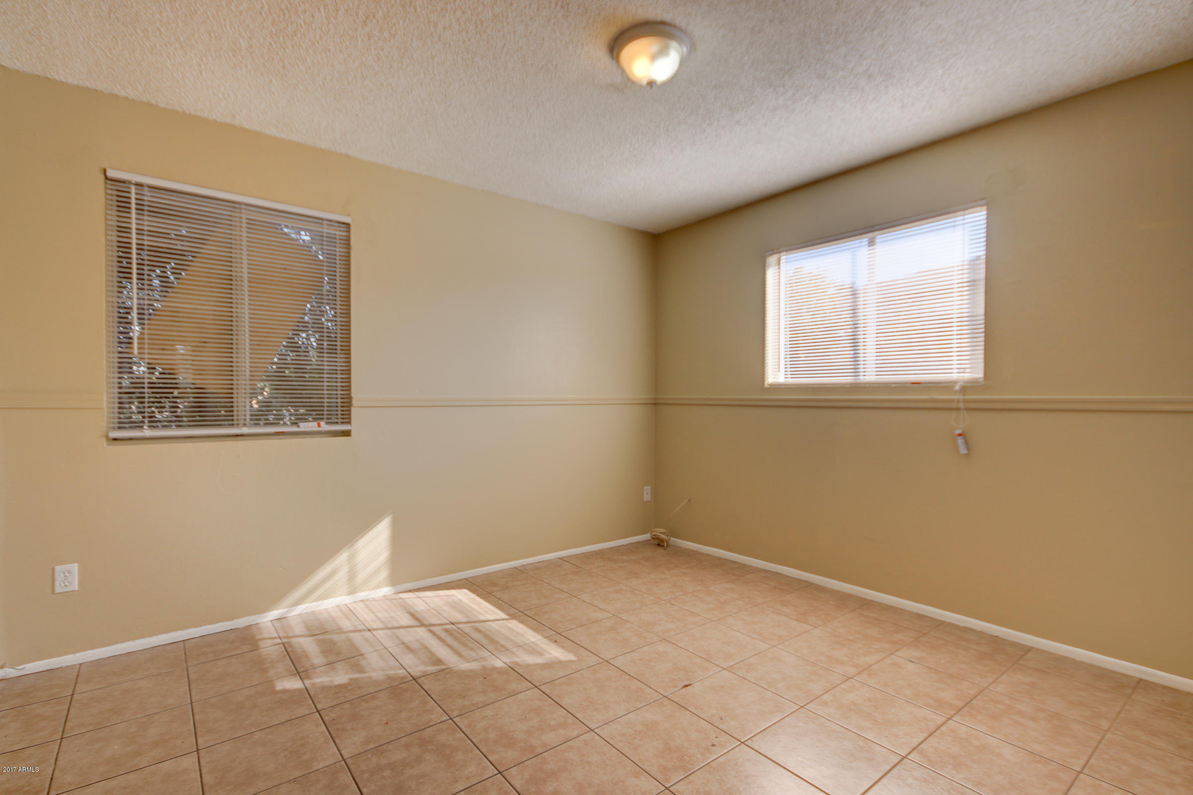 3005 West Ocotillo Road Phoenix, AZ 85017 - Photo 25 of 44 3005 W Ocotillo Rd-28