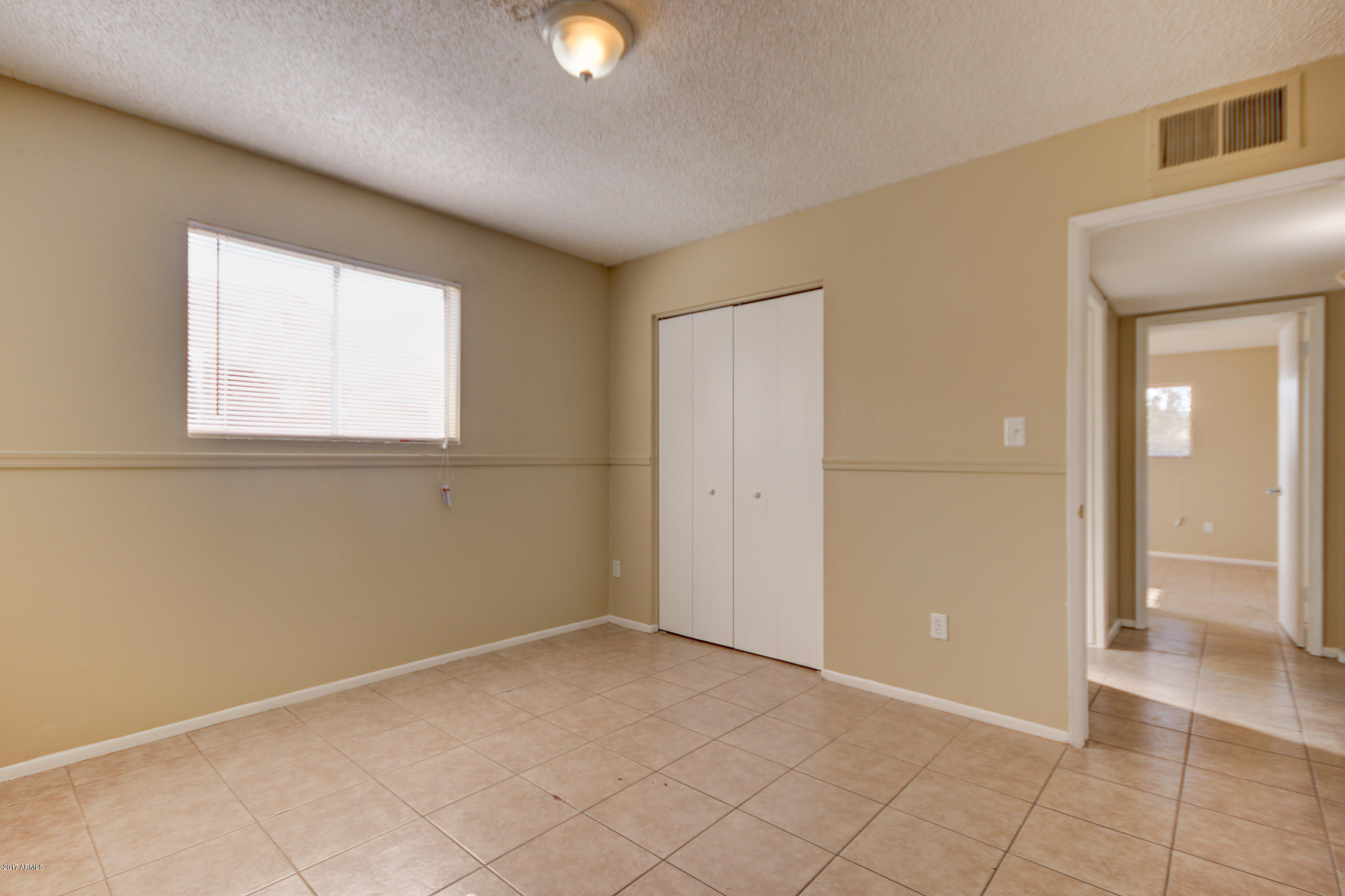 3005 West Ocotillo Road Phoenix, AZ 85017 - Photo 26 of 44 3005 W Ocotillo Rd-29