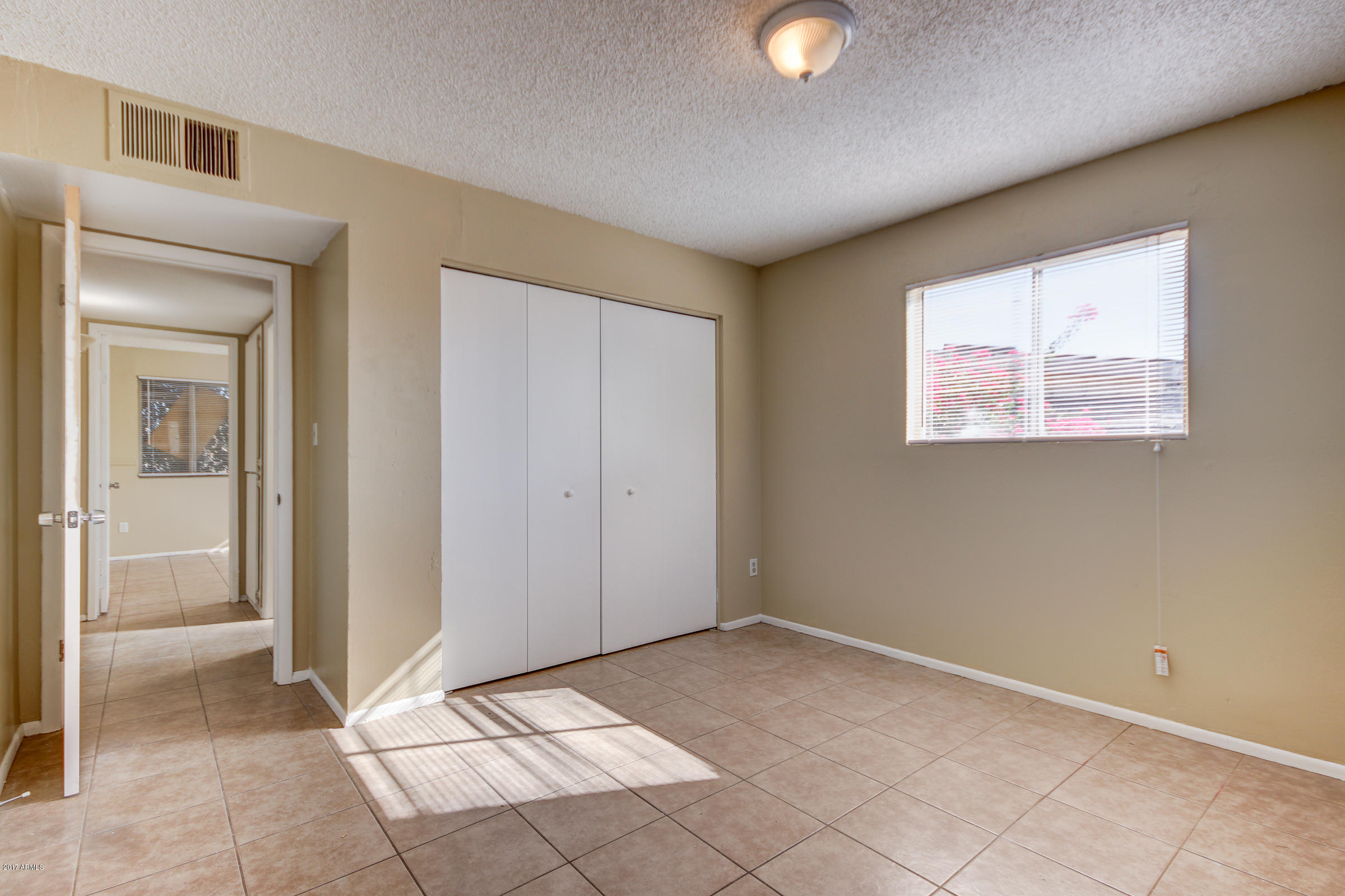 3005 West Ocotillo Road Phoenix, AZ 85017 - Photo 33 of 44 3005 W Ocotillo Rd-36