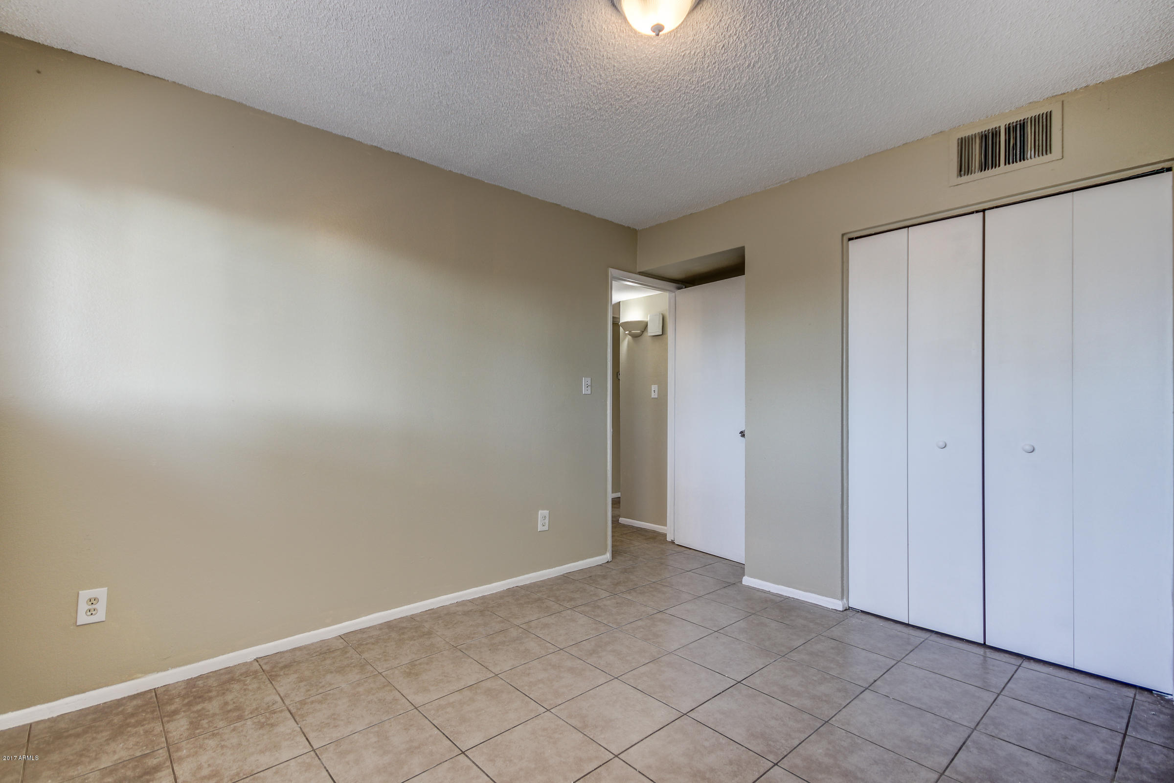 3005 West Ocotillo Road Phoenix, AZ 85017 - Photo 36 of 44 3005 W Ocotillo Rd-39