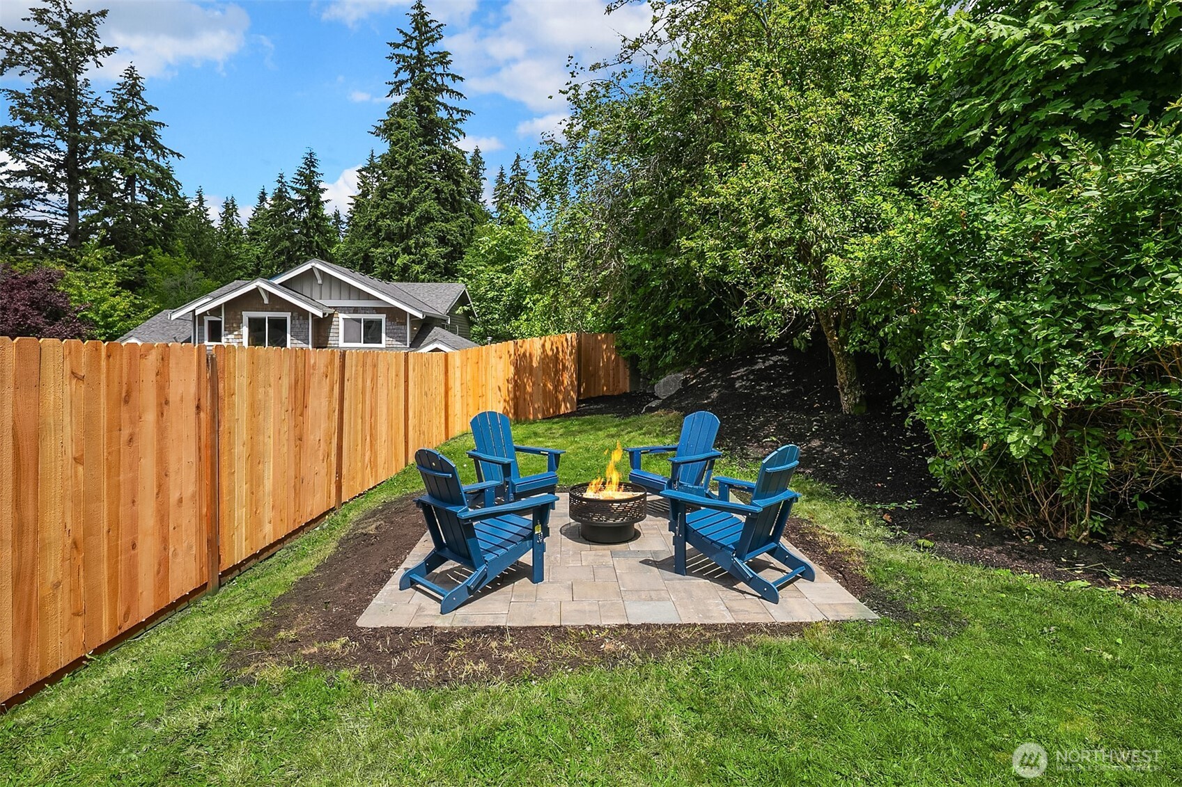 8715 Bowdoin Way Edmonds, WA 98026 - Photo 31 of 35